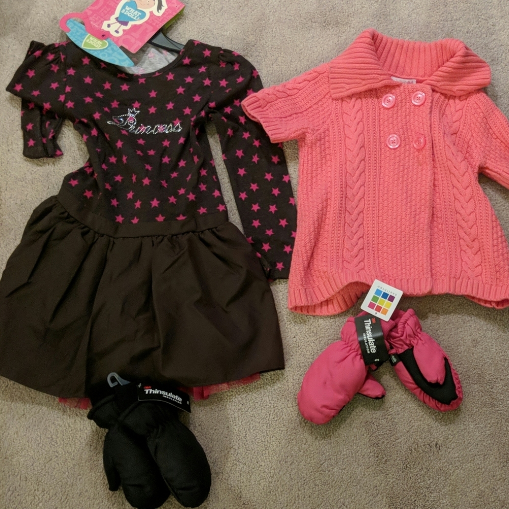Chelsea's Corner & What Doll Sz 6X plus 2 Gloves